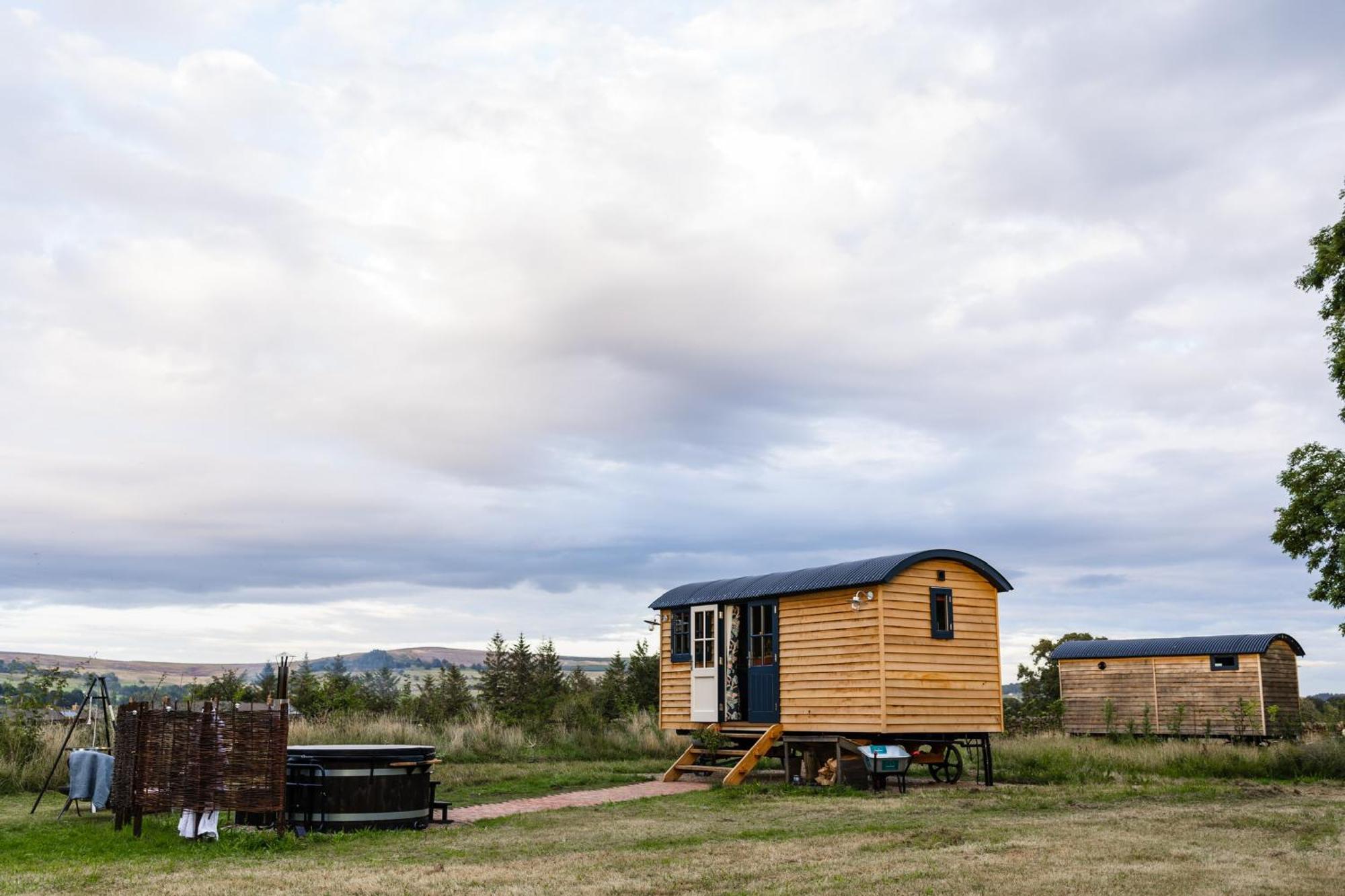 Toadland Shepherd Huts Durham Exteriör bild