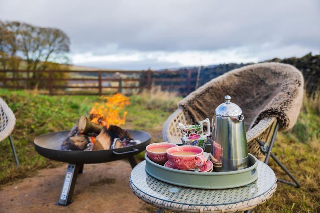 Toadland Shepherd Huts Durham Exteriör bild